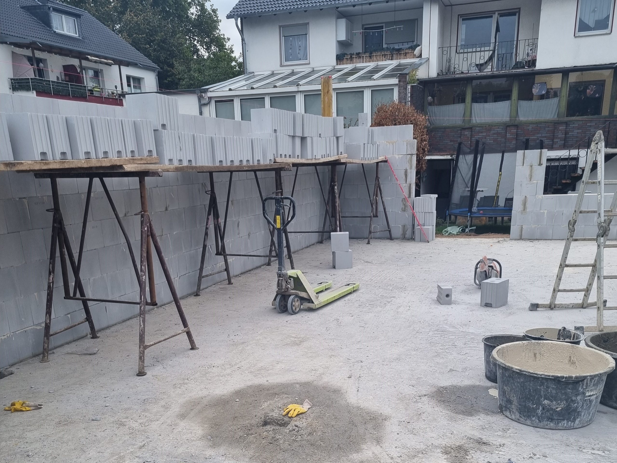 depth-of-field-photo-of-man-sitting-on-chair-while-holding-1600x900px